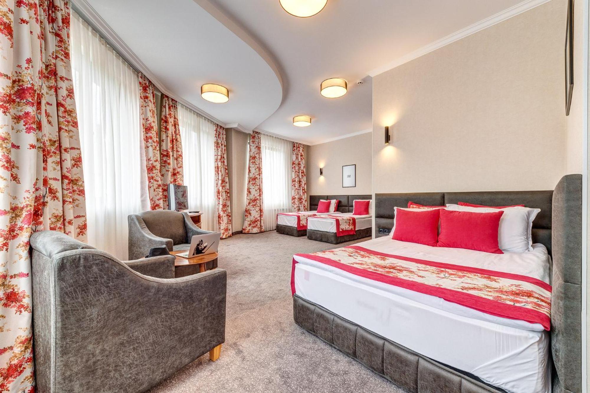 Spa Hotel Kiparis Smolyan Exterior photo